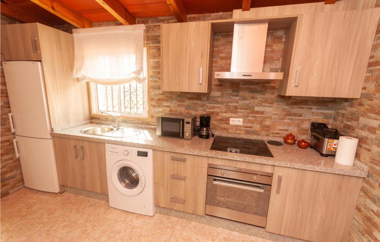 Awesome Home In Antequera With Wifi Экстерьер фото